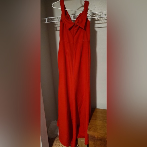 Red ballgown dress - floor-length/off-the-shoulder - Picture 4 of 10